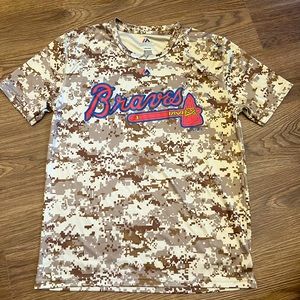 Atlanta Braves MLB Digital Camouflage Active Wear Shirt- Boys Size Large 14-16